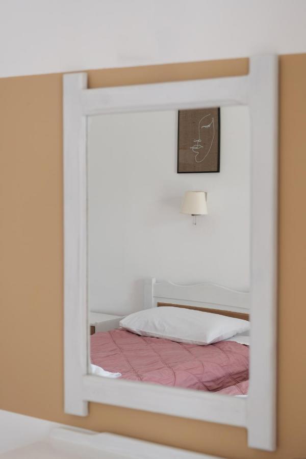 Katsaros Studios & Apartments Sidárion Exteriör bild