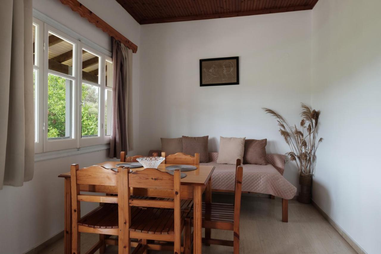 Katsaros Studios & Apartments Sidárion Exteriör bild
