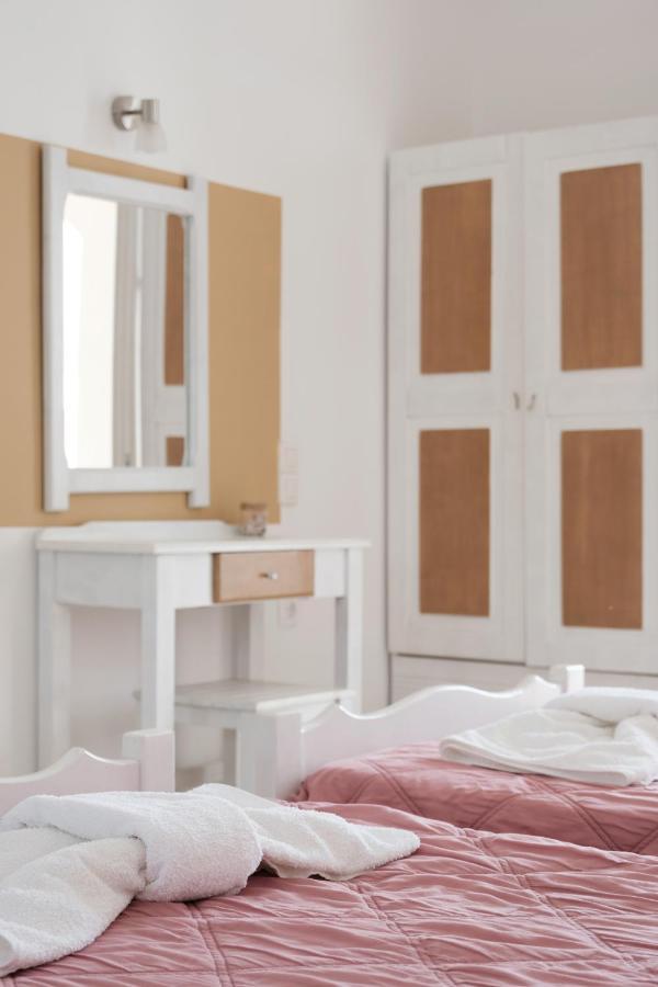 Katsaros Studios & Apartments Sidárion Exteriör bild
